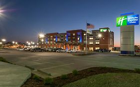 Holiday Inn Express & Suites - Dodge City By Ihg